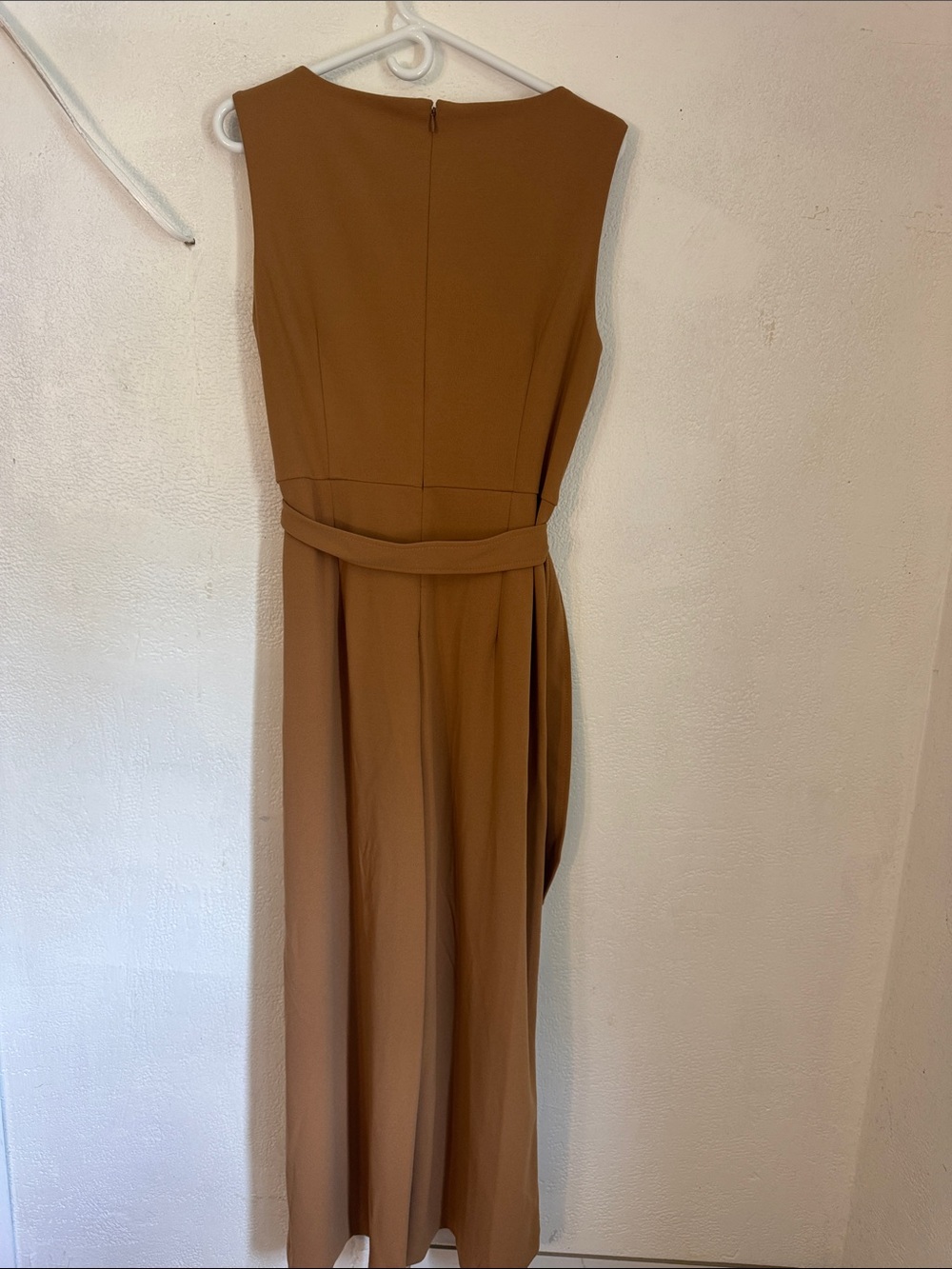 Calvin Klein Sleeveless V-Neck Maxi JUMPSUIT in Camel Brown - Picture 11 of 16